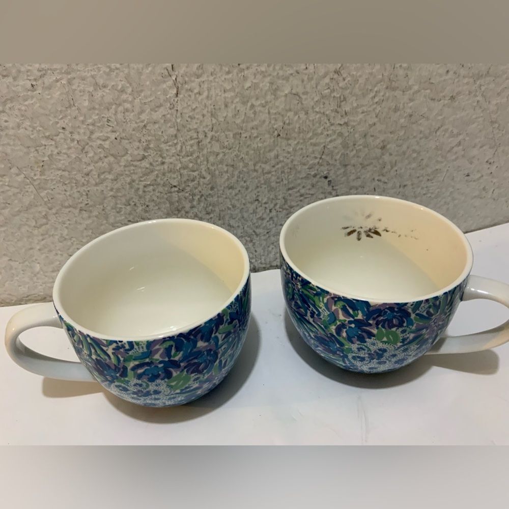 Set of 2 Lilly Pulitzer tea coffee Mugs Blue Floral Cups